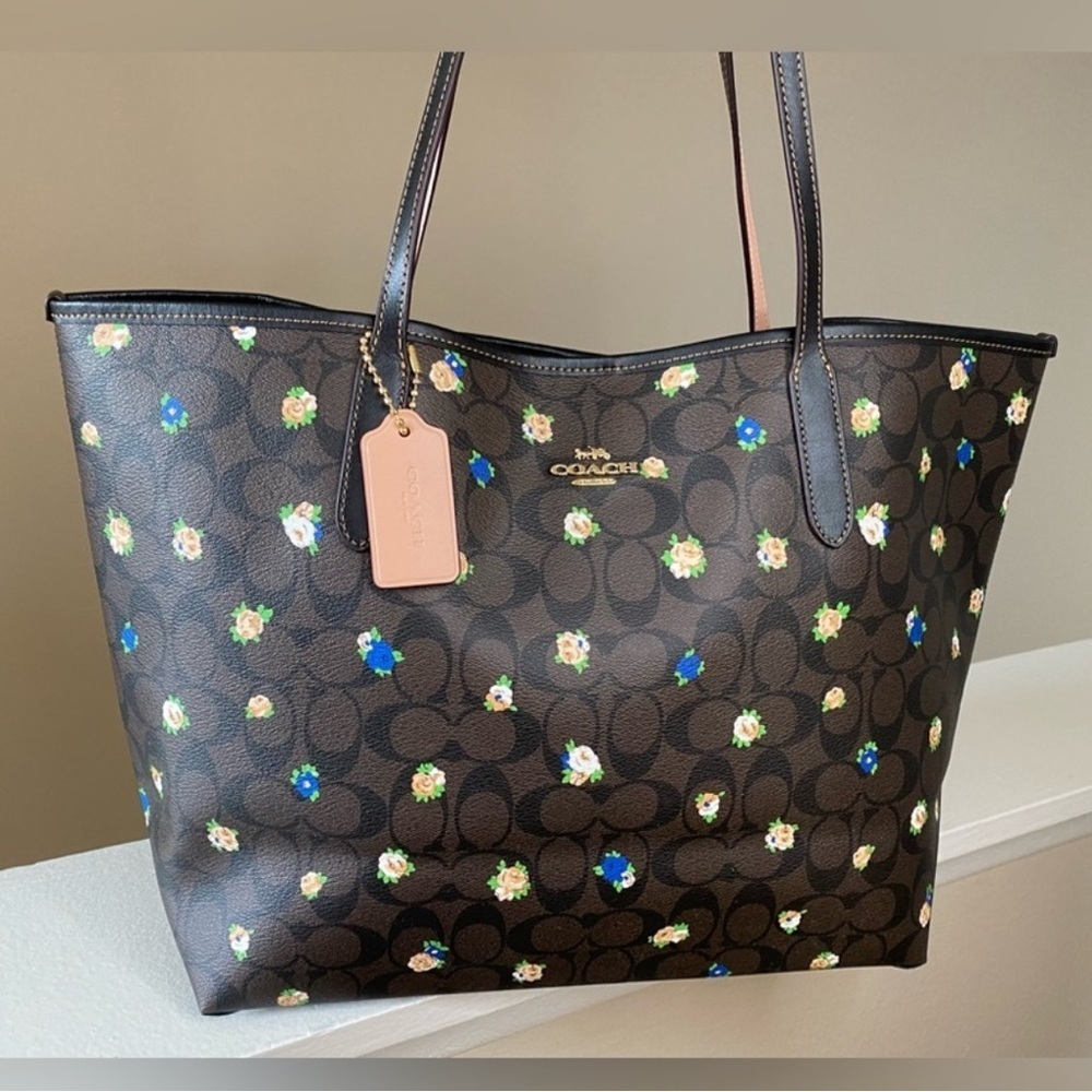 NWOT Coach City Tote Bag In Signature Canvas With Vintage Mini Rose Print - Picture 1 of 7